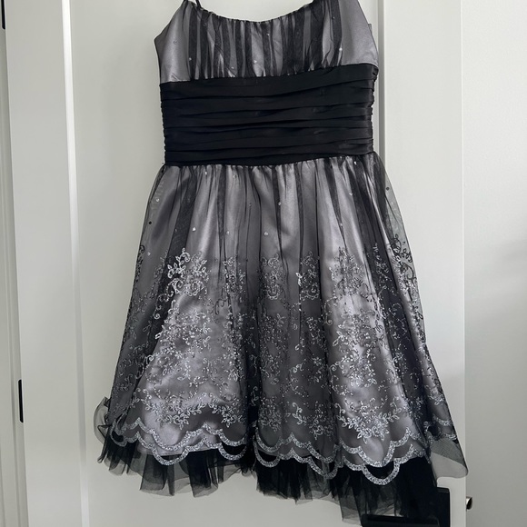 Frilly Winter Cocktail Dress - Picture 3 of 5